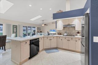 Cape Coral 933 - Cape Coral - 2