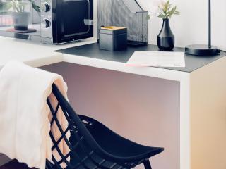 SuperApart Balladyny 7 "Studio Flat with Full Kitchen & Self Check-in near MSWiA" - Warschau - 3
