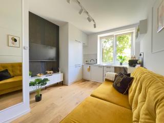 SuperApart Balladyny 7 "Studio Flat with Full Kitchen & Self Check-in near MSWiA" - Warschau - 9