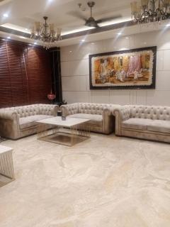 Urban Cliff Hotel - 8