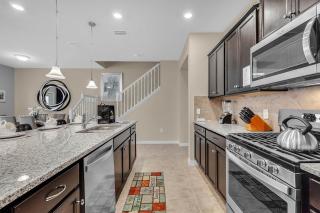 Last Minute Disney Getaway! Private Pool, Hot Tub & Games Room. Book Now! #65663 - Davenport - 1