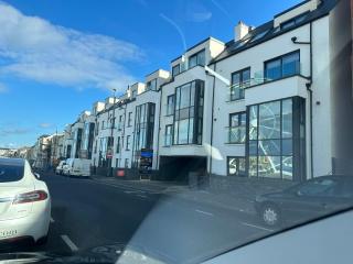 Ocean Breeze Apartment - Portrush - 4