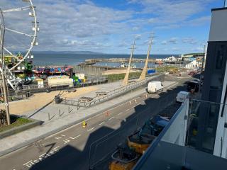 Ocean Breeze Apartment - Portrush - 0