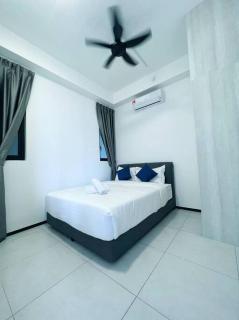Comfort 3 Bedroom Urban Suite by Uptrend Home Management - Jelutong - 5