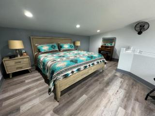 Willie In the Hill Country - Hacienda Amor - 6