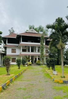 The hills resorts - Cherambādi - 2