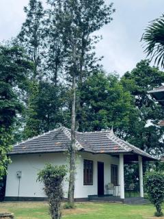 The hills resorts - Cherambādi - 1