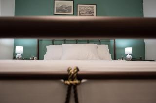 Erato Cosy Apartment by Home SH - 3