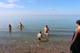 Pine Cottage Lakefront Hot Tub Fire Pit - Sodus - 2