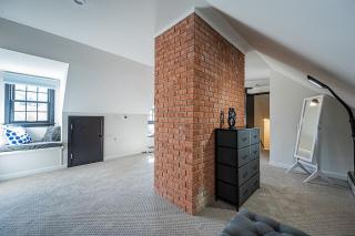 Airy & Spacious Modern Farmhouse - Reisterstown - 4
