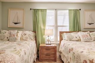 1081 PD Unwind in Our Spacious Townhome Oasis - 1