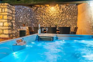 Stone Holiday house Zara with jacuzzi - Sukošan - 4