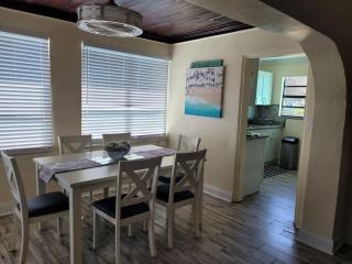 236E Beautiful Bungalow that sleeps 6 - Clearwater Beach - 7