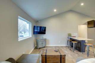Green Bay Getaway Near Lambeau Field and Resch! - 7
