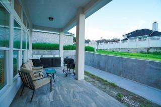 298 5 Bedrooms Fenced yard New Construction - Robstown - 5