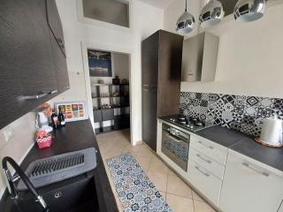 Bright flat just 10 minutes from the city centre - Como - 2