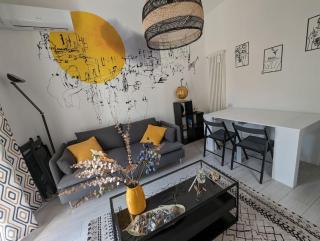 Bright flat just 10 minutes from the city centre - Como - 7