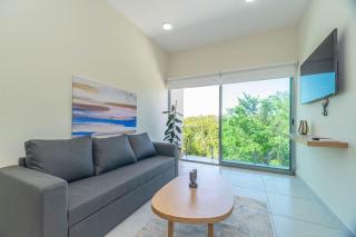 2 BD Suite with Balcony, Gym, Rooftop Pool, Hot Tub - Playa del Carmen - 9