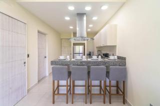 2 BD Suite with Balcony, Gym, Rooftop Pool, Hot Tub - Playa del Carmen - 4