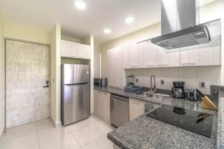 2 BD Suite with Balcony, Gym, Rooftop Pool, Hot Tub - Playa del Carmen - 3