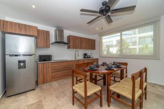 2 BD Suite with Private Balcony, Pool View, Gym - Tulum - 2