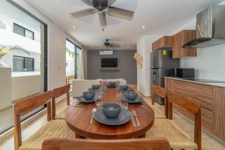2 BD Suite with Private Balcony, Pool View, Gym - 1