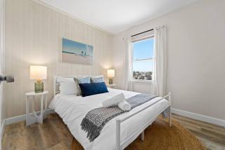 Charming 3BR Home by Rather Be Properties - 0