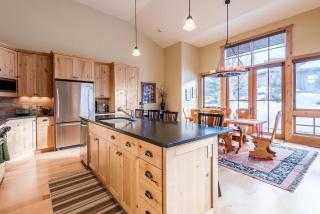 Angani Way Townhome 102 - Elkhorn Village - 9