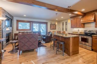 Andora Villa Condo 102 - Ketchum - 2