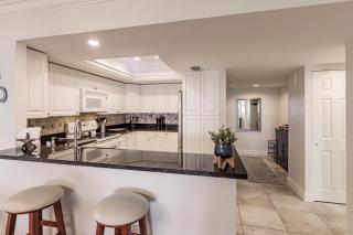 1125-605 Tranquility in Our High Rise Condo - 1