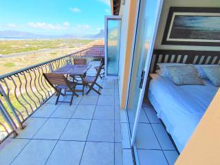 Santiago Bay Self-Catering Apartment in Capricorn Beach Estate, Muizenberg, close to the beach - Cidade Do Cabo - 5