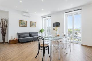 Old Port Luxury Apartments - Palermo - 5