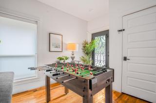 4bd Luxury Retreat near Downtown w/ King Bed Suite - 7