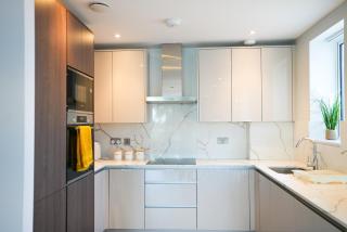 172-174 Wood Lane - Heston - 6