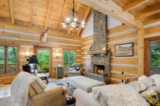 Hideaway Cabin at Buckeye Creek - Elk Park - 0