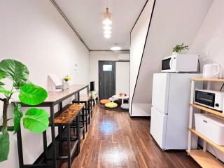 Guest House KANOYA 大阪城まで徒歩15分,京橋で古民家貸切,USJ,京都,神戸にも好アクセス - Osaca - 1