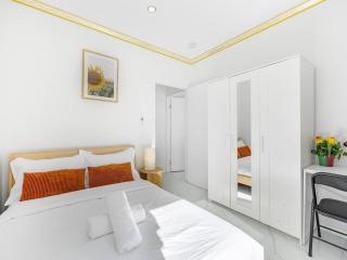 Walkable Convenience Dual Studio Cannon Hill - Brisbane - 8