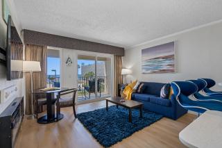 Breezy Balcony Mesmerizing Views from Balcony - 6