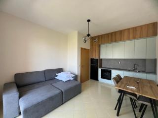 Horizon Apartments - Sea & Mountain View -Modern & Spacious Stay - 4