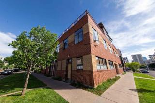 Downtown Industrial Loft in RiNO - 2