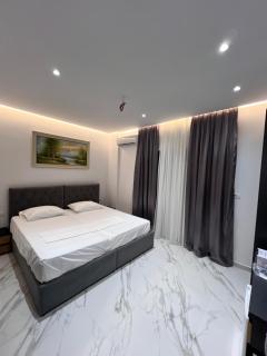Lezet Hotel - Saranda - 3