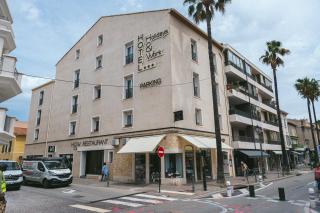 Holidays & Work HOTEL - Sanary-sur-Mer - 9