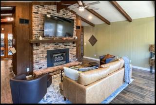 5br! Smokey Mountains! Hot Tub, Game Room - Robbinsville - 5