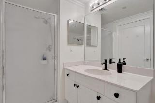 Le Petit Italie ,water View 22 With Pool - 2