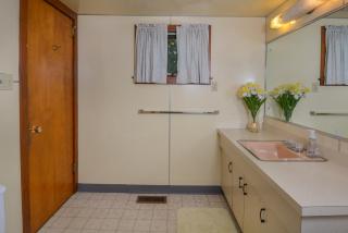 Simpsons Sanctuary - McHenry - 8