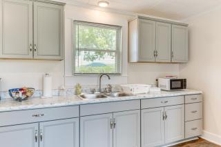 Peaceful Lenoir Home with Valley and Mountain Views! - Lenoir - 3