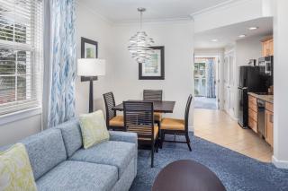 Harborside Resort & Vacation Rentals at Atlantis - 3