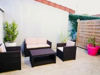 Fabulous Apartment AC Lovely Terrace 10 min Paris - 5