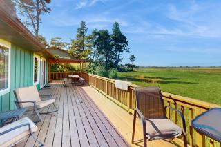 Surfer's  Landing - Westport - 8