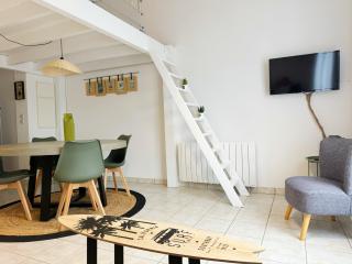 Chez Karine et Rodolphe La Cosy, piscines, plage - 2